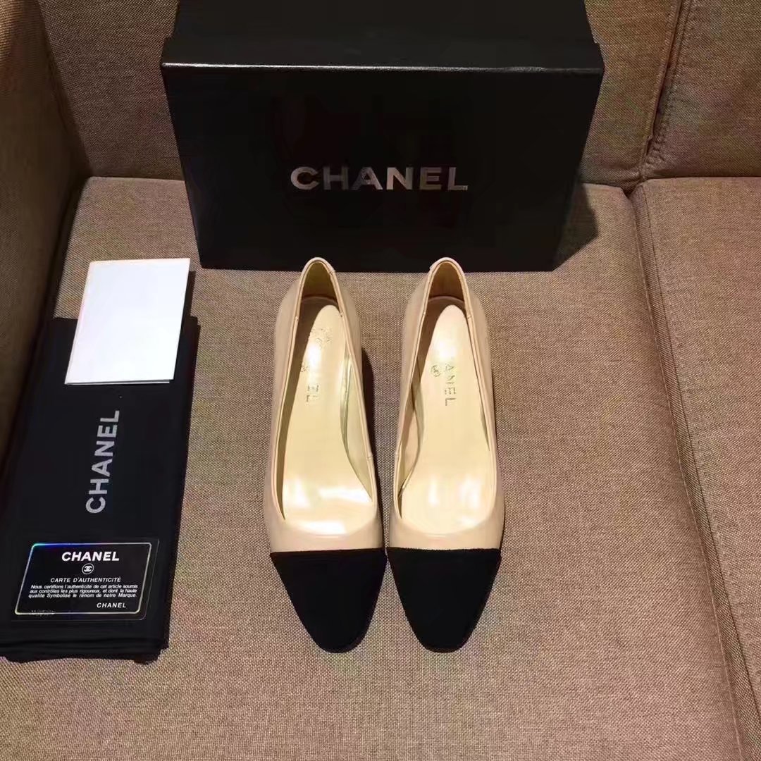 Chanel Pump Leather CH2146 Apricot