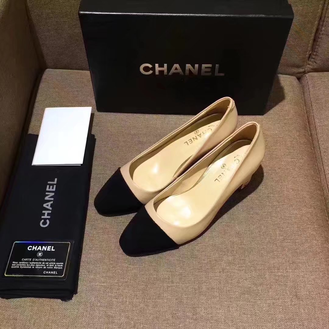 Chanel Pump Leather CH2146 Apricot