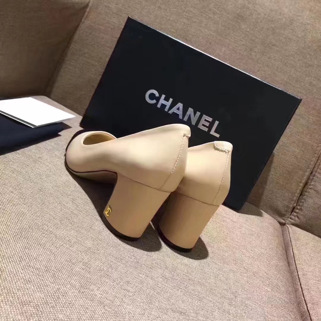 Chanel Pump Leather CH2146 Apricot