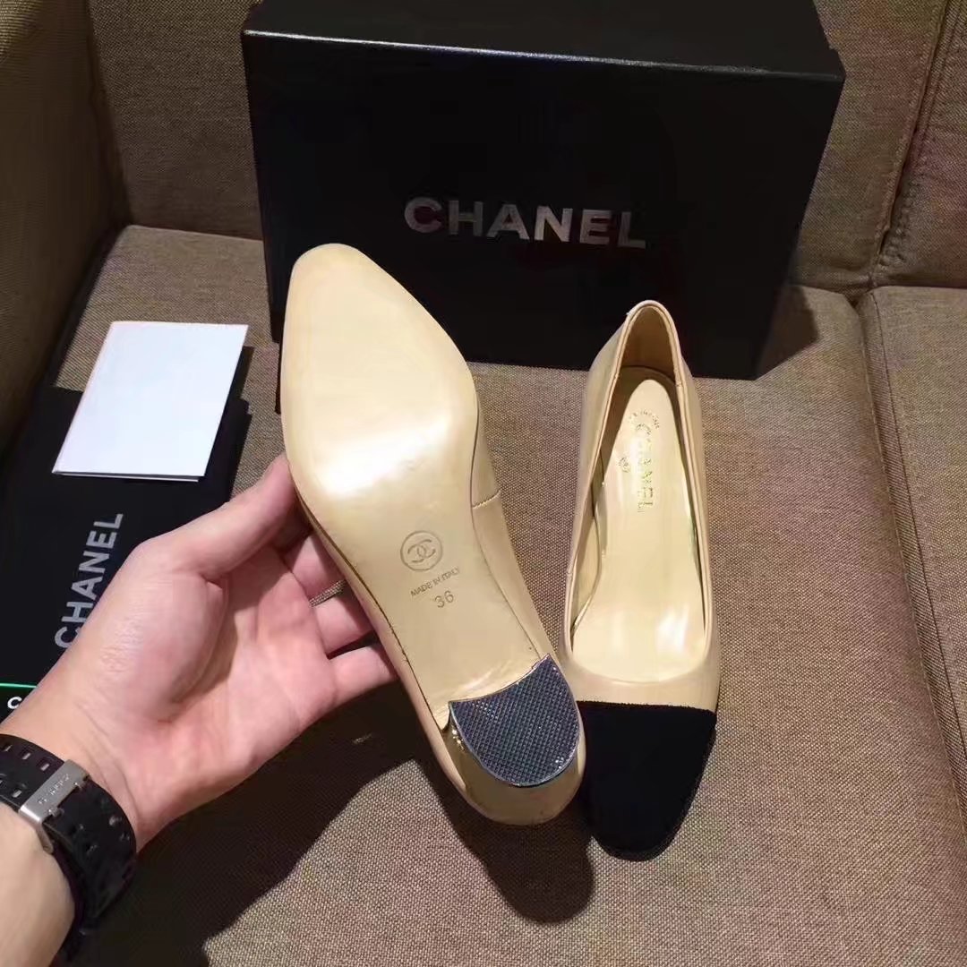Chanel Pump Leather CH2146 Apricot