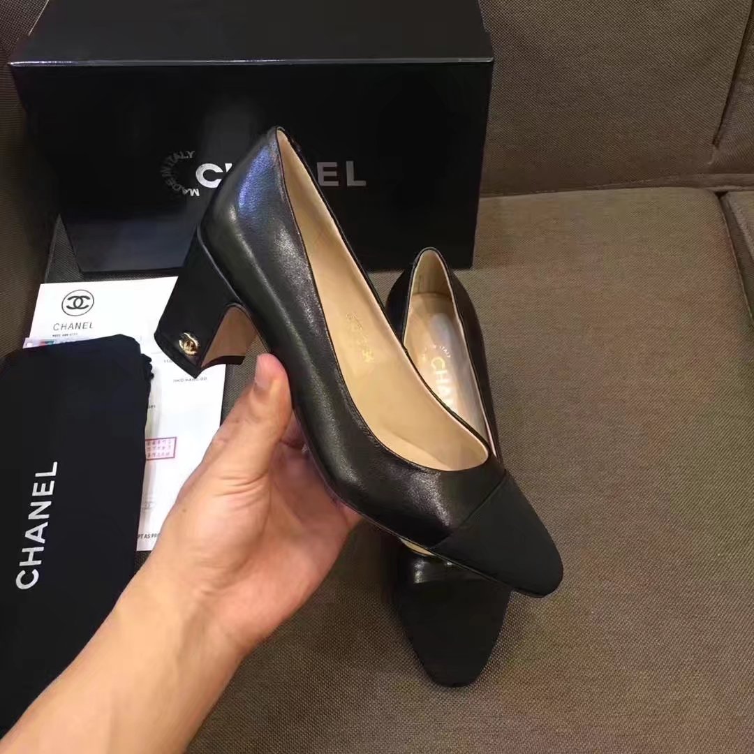 Chanel Pump Leather CH2146 Black