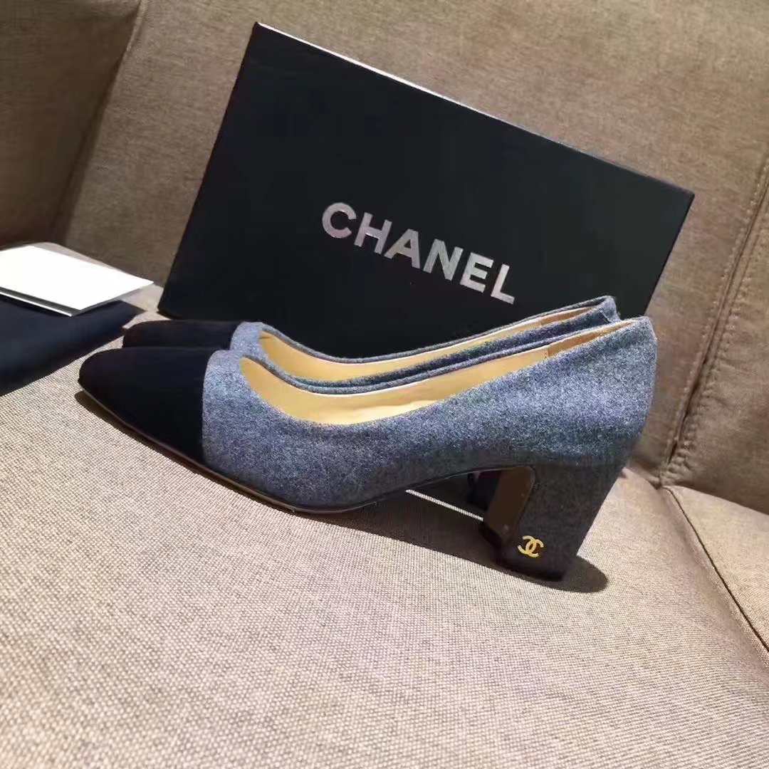 Chanel Pump Leather CH2146 Grey