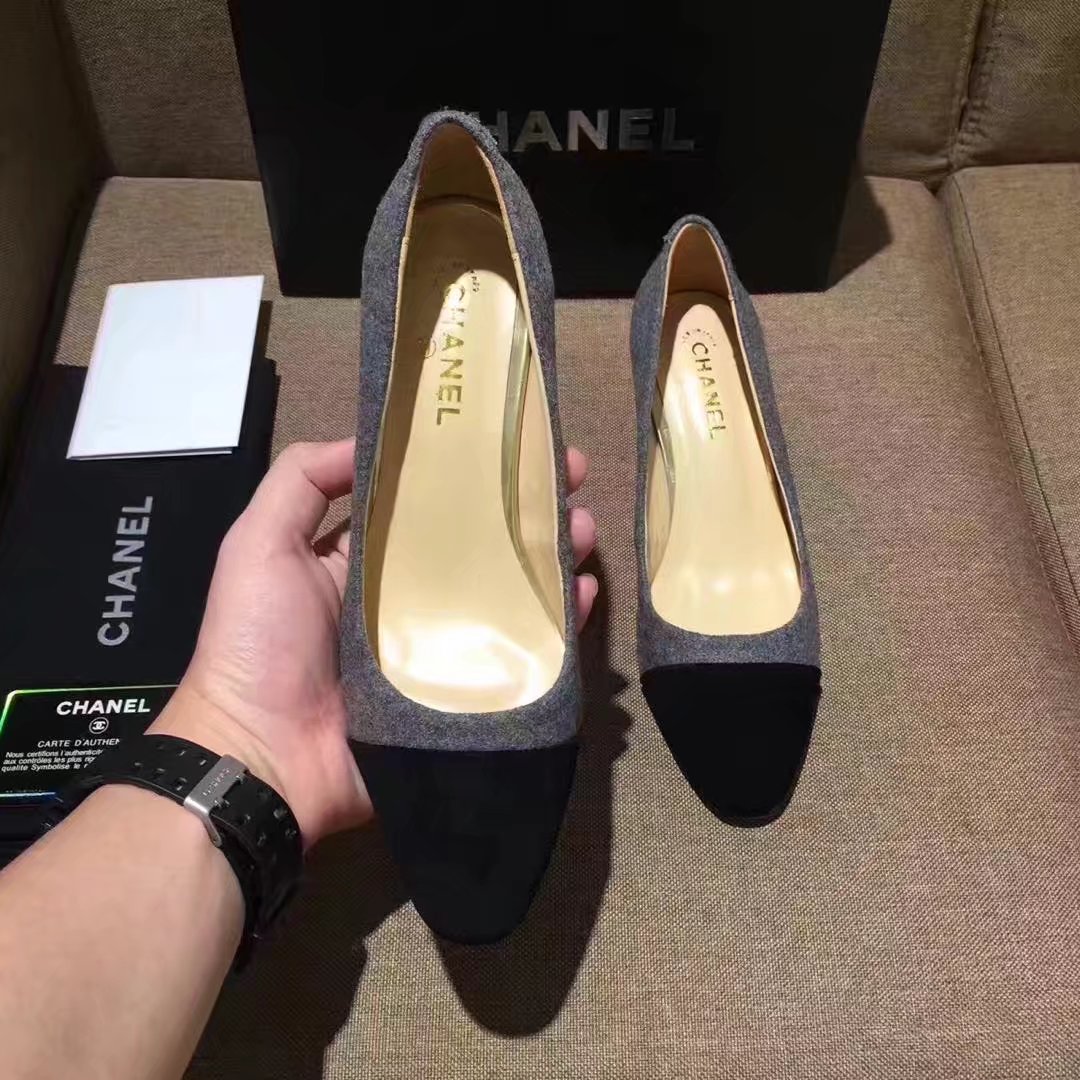 Chanel Pump Leather CH2146 Grey