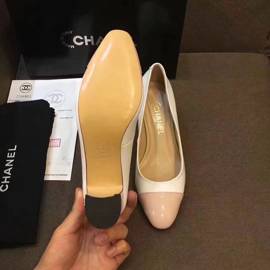 Chanel Pump Leather CH2146 White