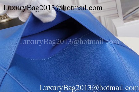 CELINE Sangle Seau Bag in Litchi Leather C3371 Blue