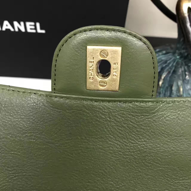 Chanel Flap Shoulder Bags Green Sheepskin Leather A1112 Glod