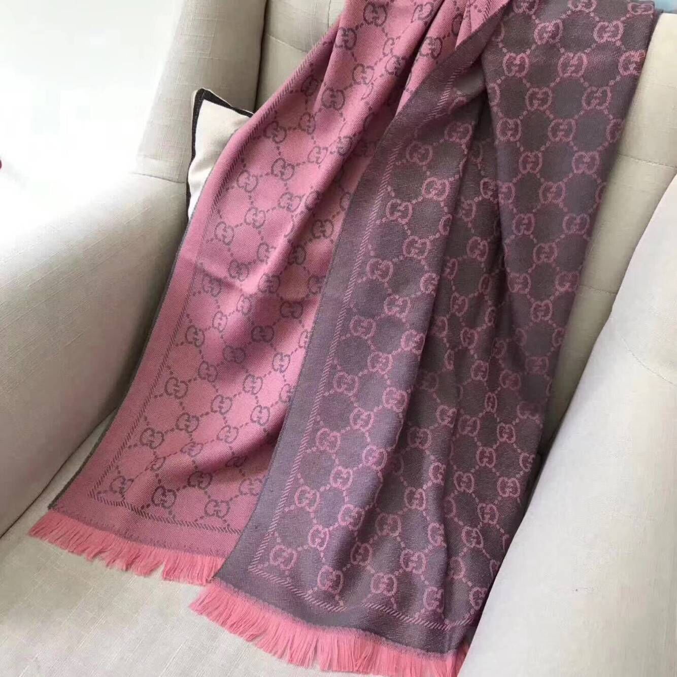 Gucci Scarf GG8330