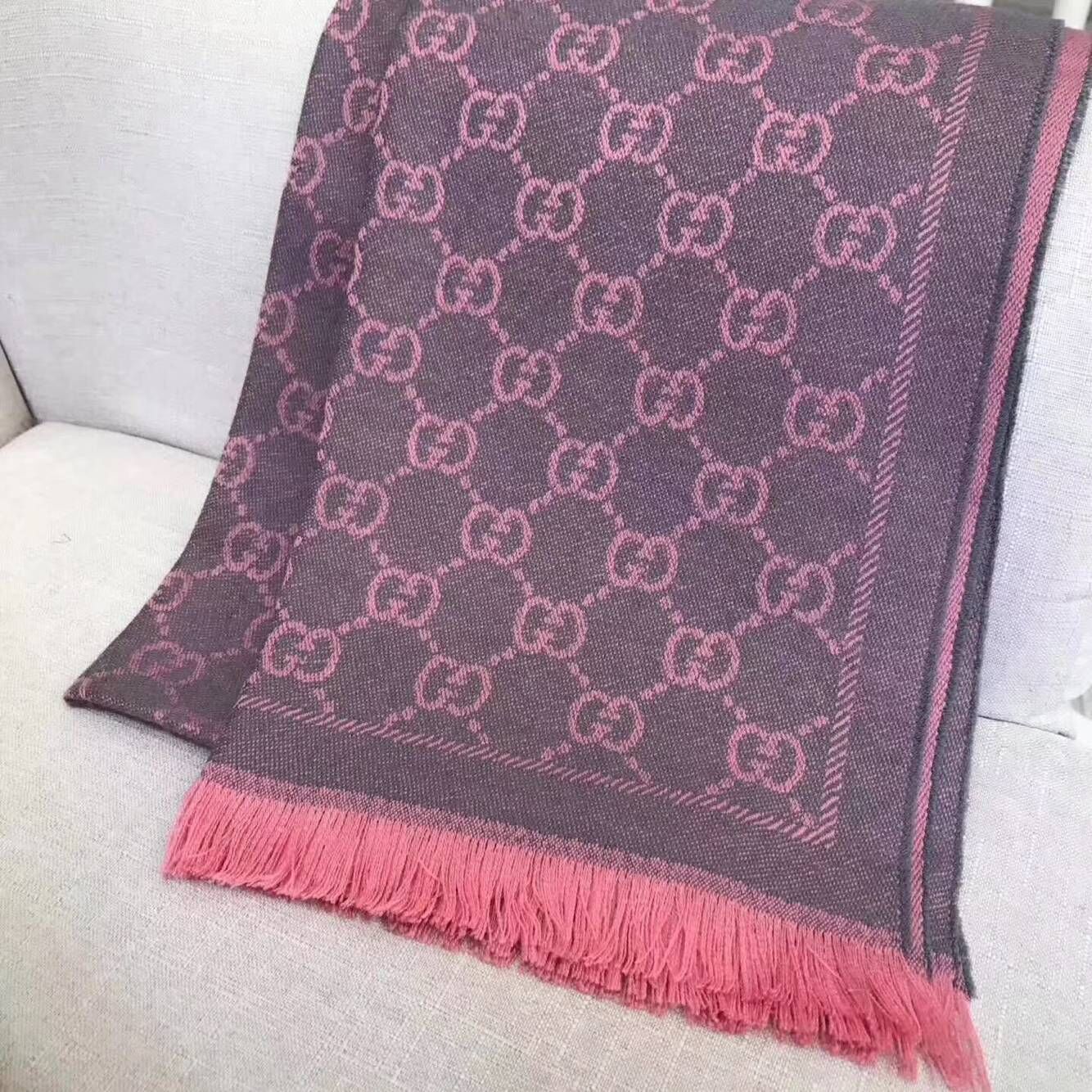 Gucci Scarf GG8330