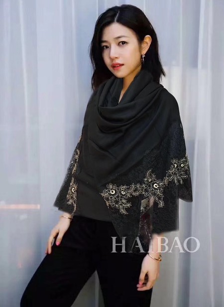 Valentino Scarf V2942 Black