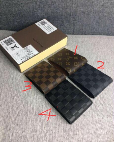 Louis Vuitton Mens Wallets M935468