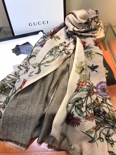 Gucci Scarf GG2737C