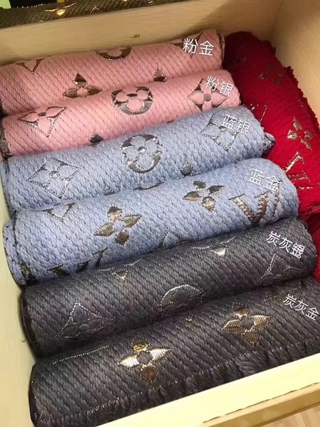 Louis Vuitton Scarf LVS7759E