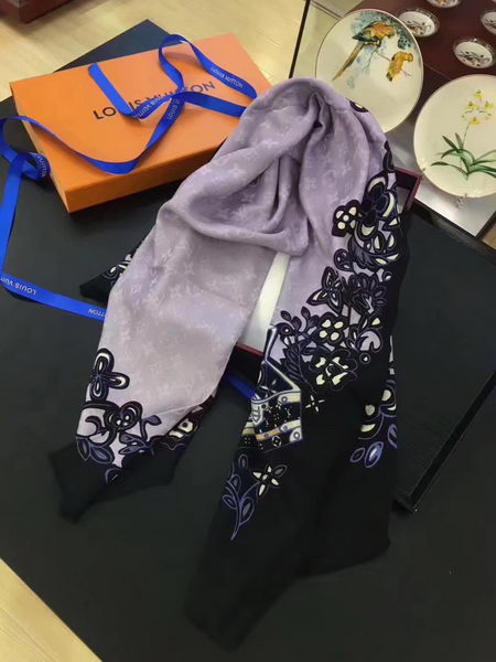 Louis Vuitton Scarf LVS919868B