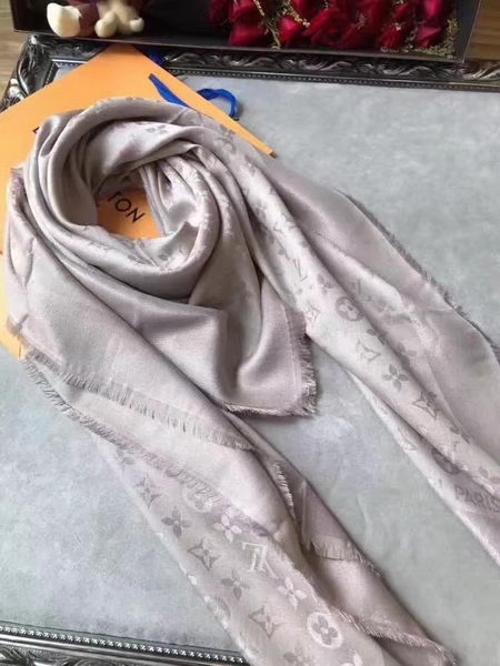 Louis Vuitton Scarf LVS92110H