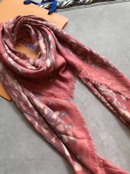 Louis Vuitton Scarf LVS92116B