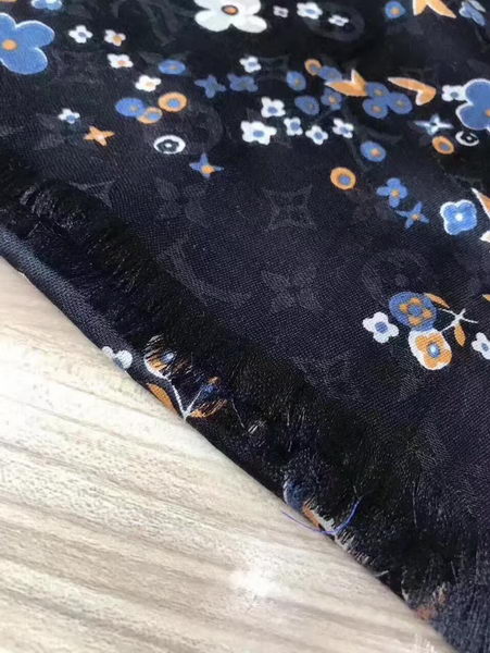 Louis Vuitton Scarf LVS9211B