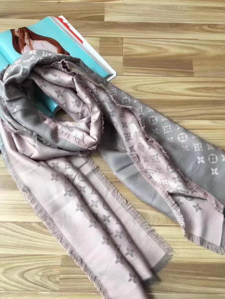 Louis Vuitton Scarf LVS9213A