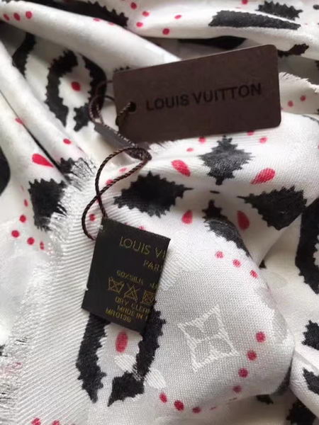 Louis Vuitton Scarf LVS9217
