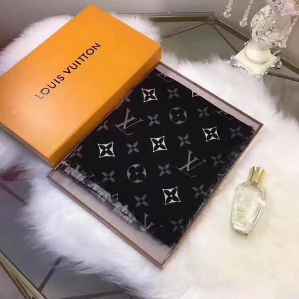 Louis Vuitton Scarf LVS9218C