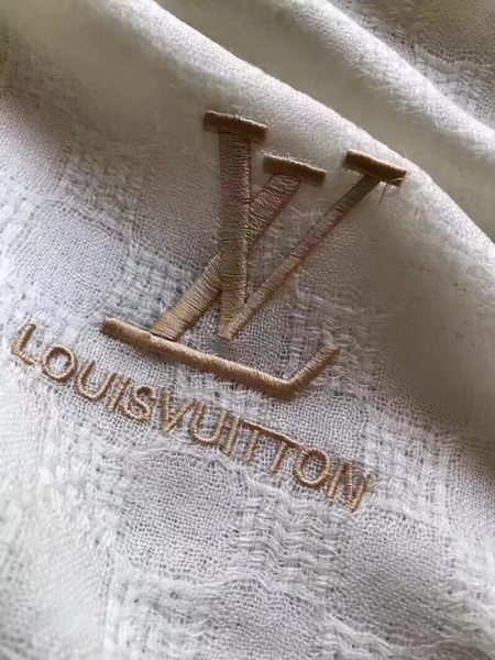 Louis Vuitton Scarf LVS9223E