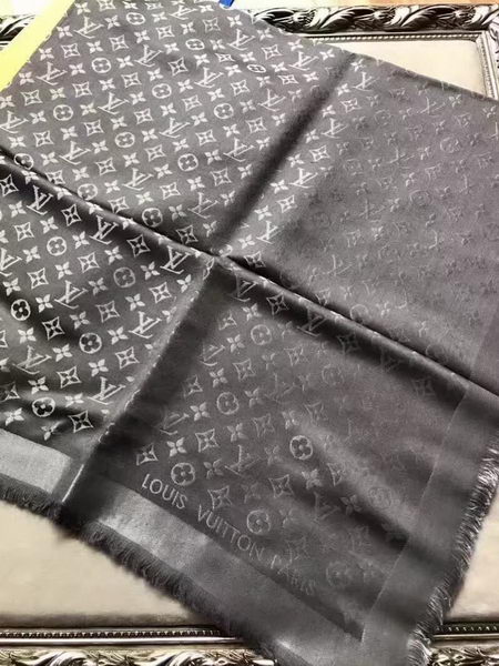 Louis Vuitton Scarf LVS9224C