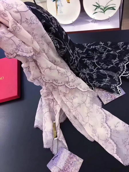 Valentino Scarf VT919168A