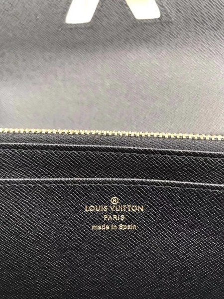 Louis Vuitton Monogram Canvas TWIST WALLET M67260