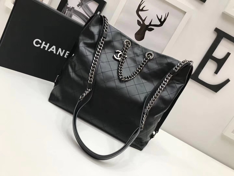 Chanel Calfskin Leather Tote Bag A98697 Black