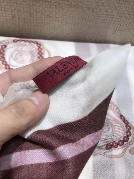 Louis Vuitton Cashmere Scarf LV1105B