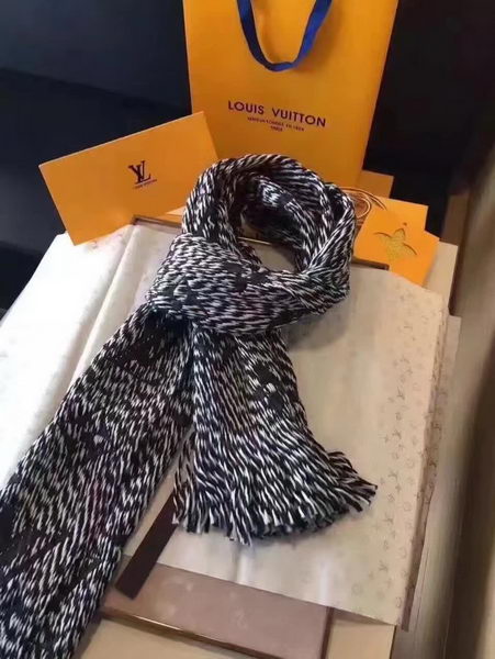 Louis Vuitton Cashmere Scarf LV1106B