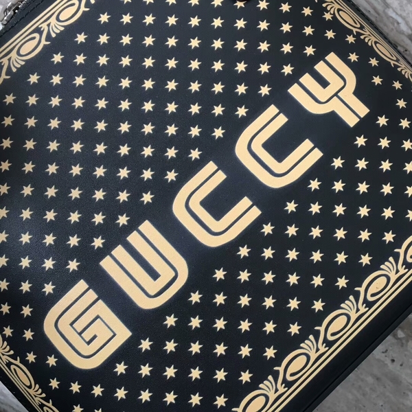 Gucci 2018 Fashion Show Shell Shoulder Bag 501122 Black