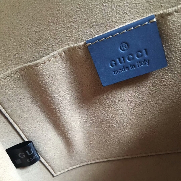 Gucci 2018 Fashion Show Shell Shoulder Bag 501122 Blue