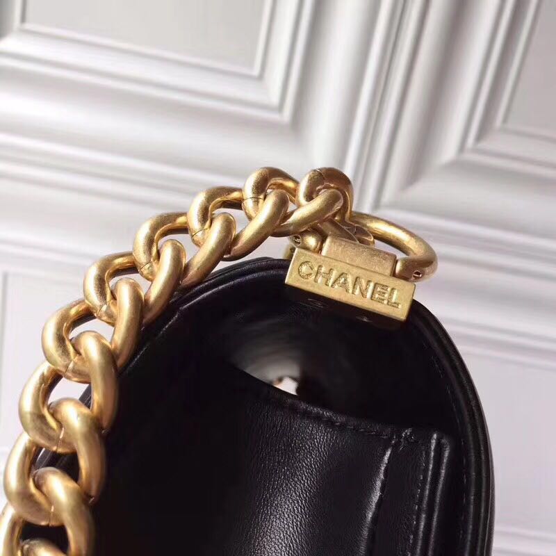 Chanel Boy Flap Original Sheepskin Leather Shoulder Bags A67086 Black