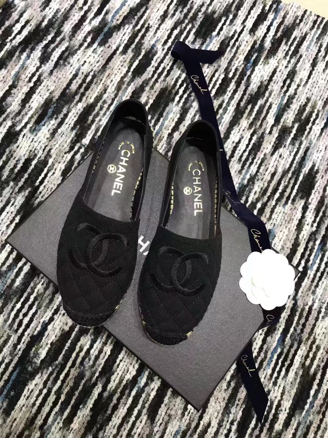 Chanel Pump CH2256 black