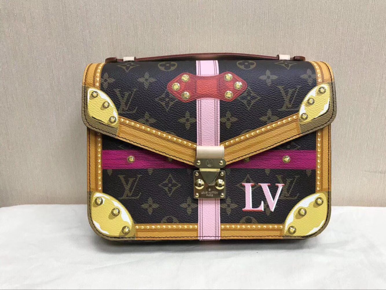 Louis Vuitton Original Monogram Canvas Pochette Metis Summer Trunk M43628