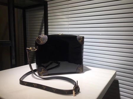 Louis Vuitton EPI Leather Shoulder Bag M53546 Black
