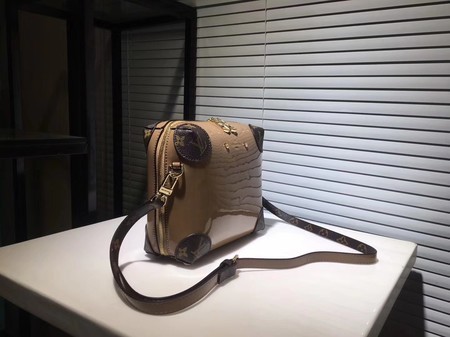 Louis Vuitton EPI Leather Shoulder Bag M53546 Khaki