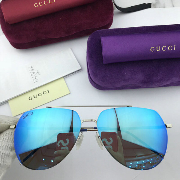 Gucci Sunglasses GGS150272G1006