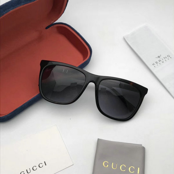Gucci Sunglasses GGS150272G1017