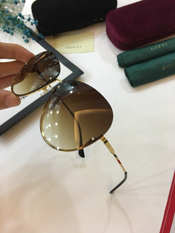 Gucci Sunglasses GGS150272G121