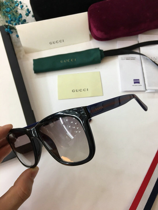 Gucci Sunglasses GGS150272G130