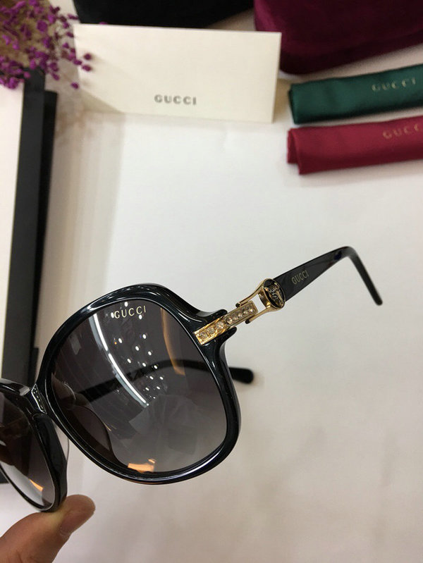 Gucci Sunglasses GGS150272G291
