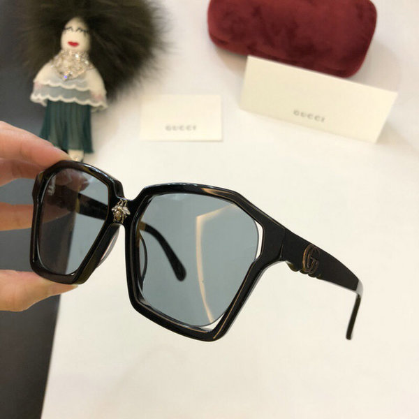 Gucci Sunglasses GGS150272G30