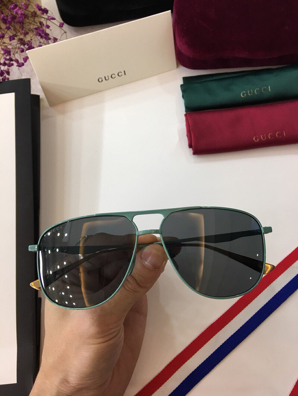 Gucci Sunglasses GGS150272G303