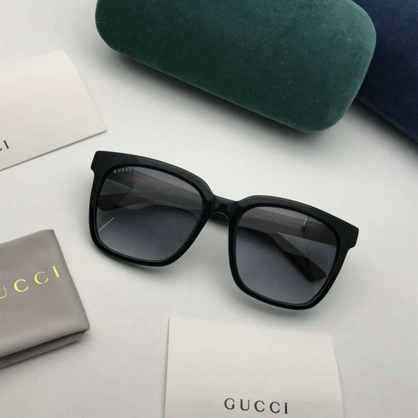 Gucci Sunglasses GGS150272G38