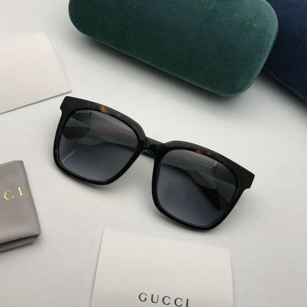Gucci Sunglasses GGS150272G39