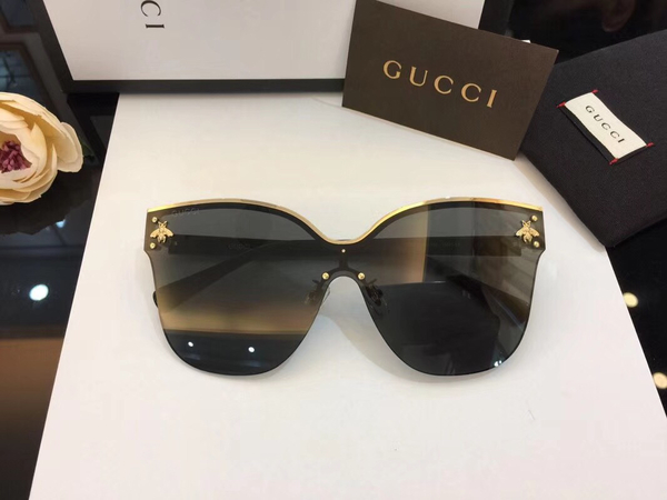 Gucci Sunglasses GGS150272G400