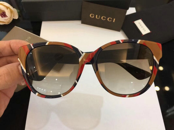 Gucci Sunglasses GGS150272G406