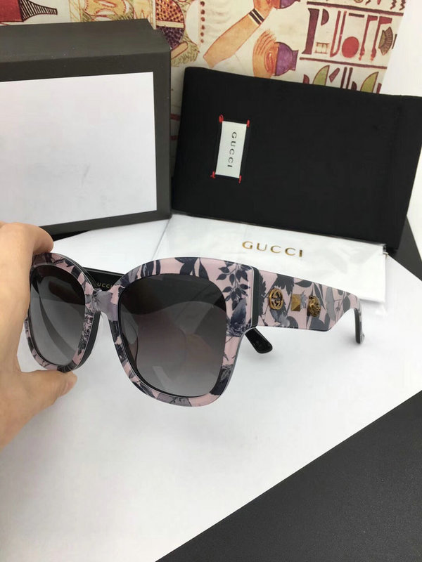 Gucci Sunglasses GGS150272G602