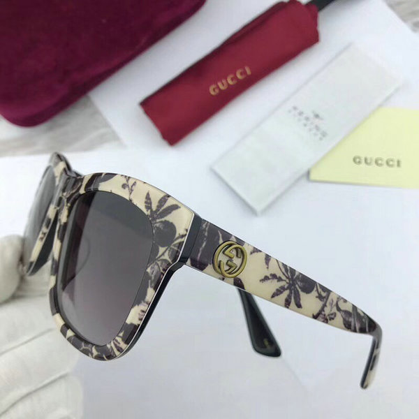 Gucci Sunglasses GGS150272G608